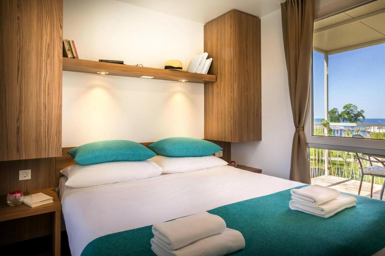 Aminess Maravea Camping Resort Holiday Homes Новиград Екстериор снимка