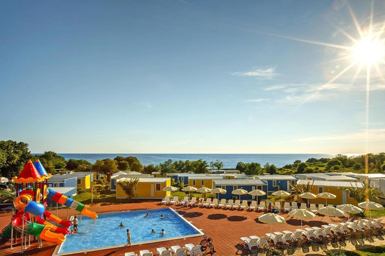 Aminess Maravea Camping Resort Holiday Homes Новиград Екстериор снимка